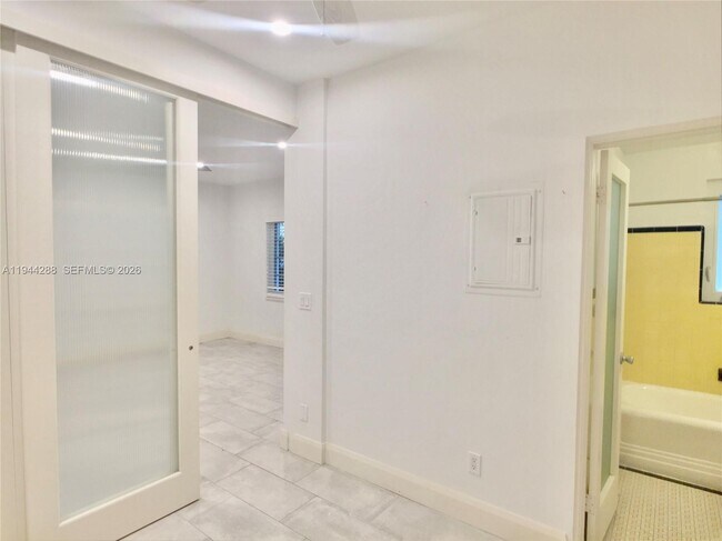 Building Photo - 260 Euclid Ave