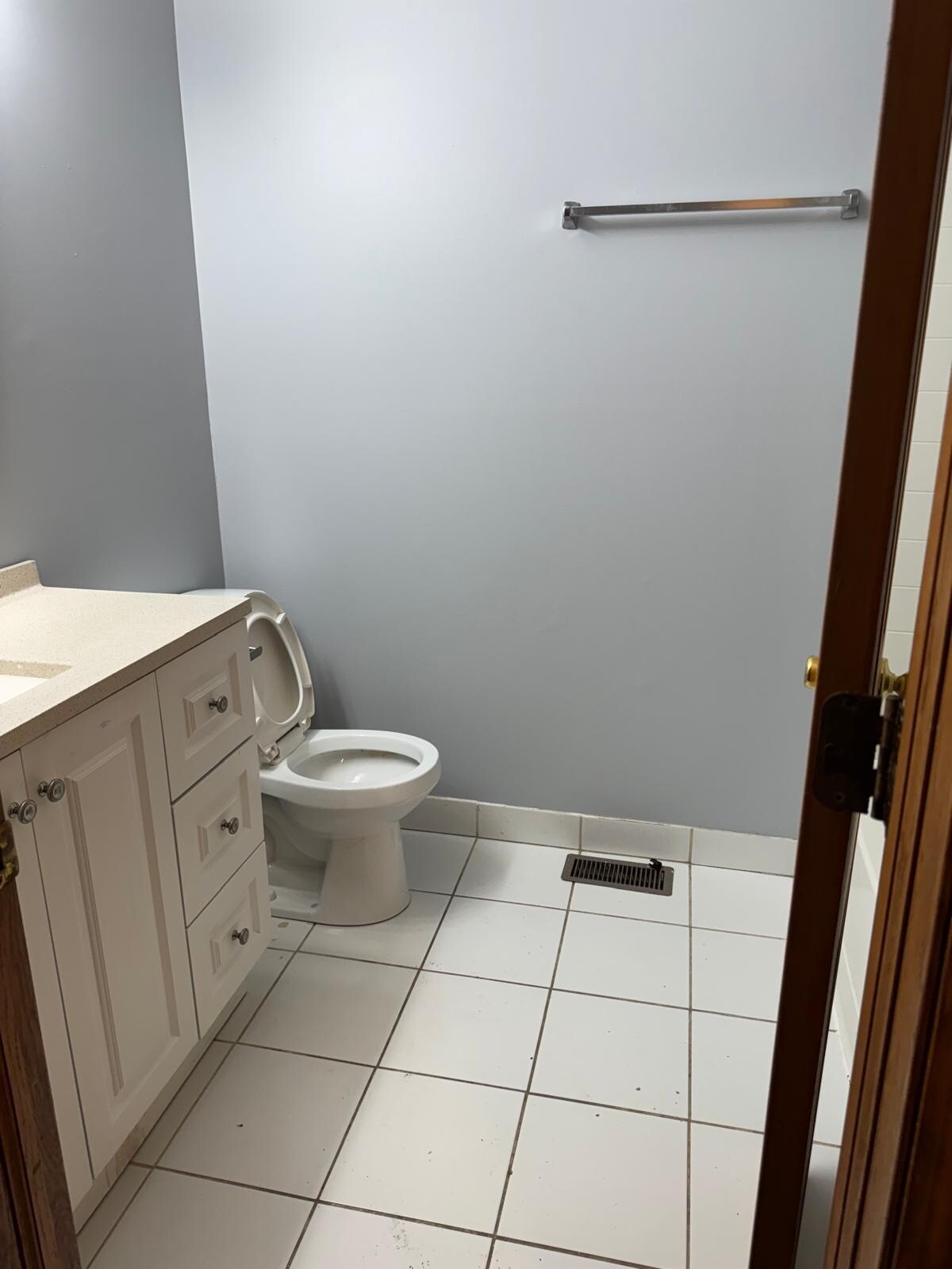 Building Photo - 871 Symphony Dr