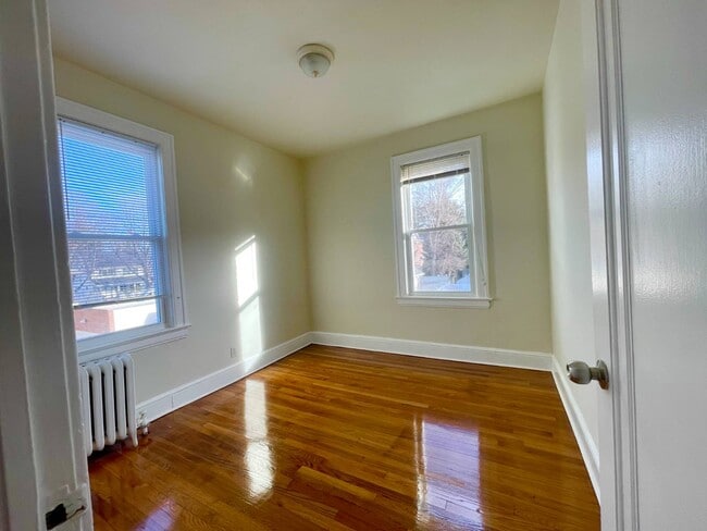 Building Photo - 36-05 215th Pl