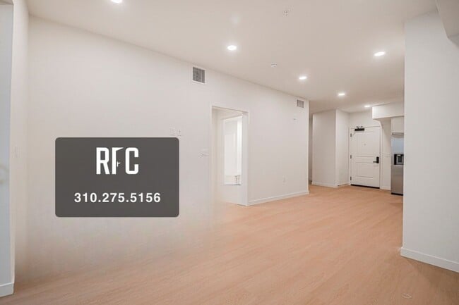 Building Photo - Welcome to the Gramercy