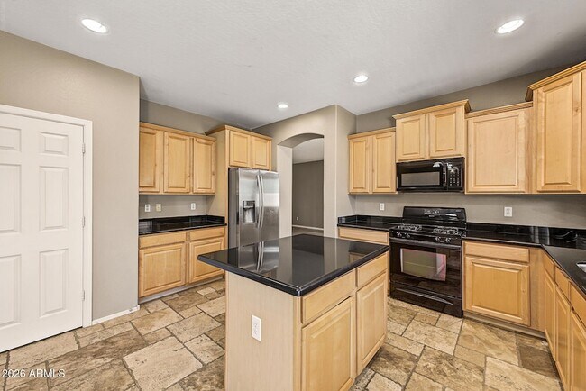 Building Photo - 1433 E Canyon Creek Dr