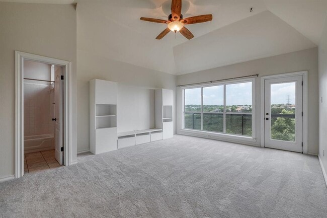 Building Photo - 9215 Spicebrush Dr