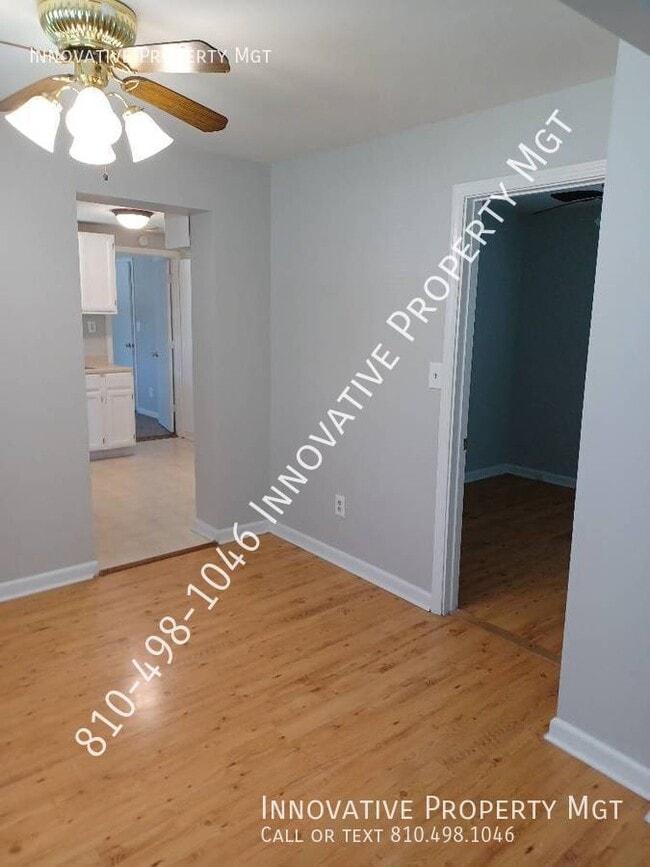 Building Photo - 3042 Leta Ave