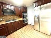 Building Photo - 6706 Longridge Dr