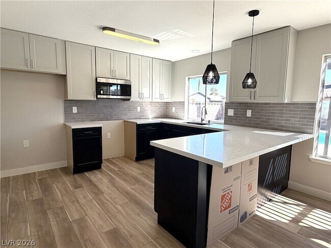 Building Photo - 5629 Caladonia Ave