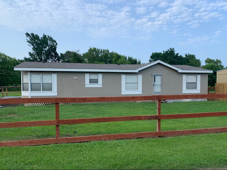 Primary Photo - 3424 Alicia Ln