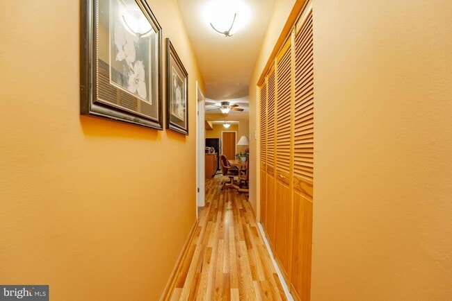 Building Photo - 254 Vail Ct