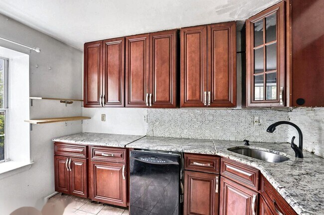 Building Photo - Charming 3BR Townhouse in Wyndham Place - Lakewood