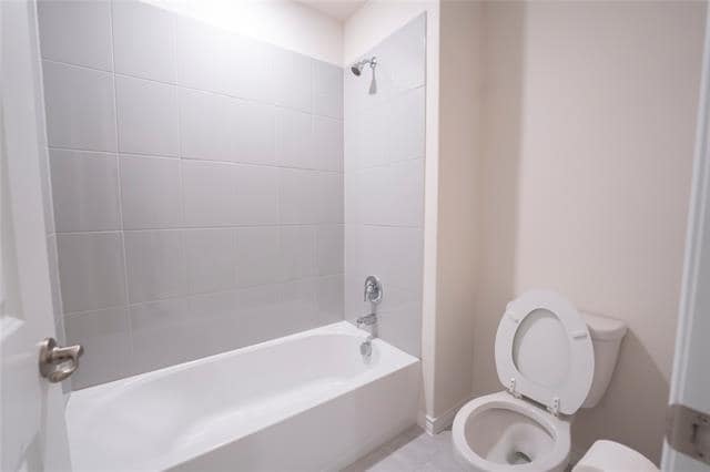 Building Photo - 1800 Bleriot Ct