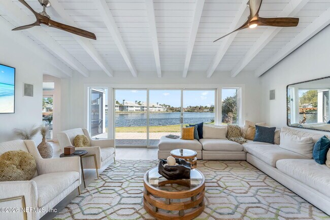 Building Photo - 177 San Juan Dr