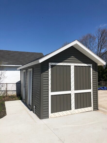 Building Photo - 635 3rd St NW