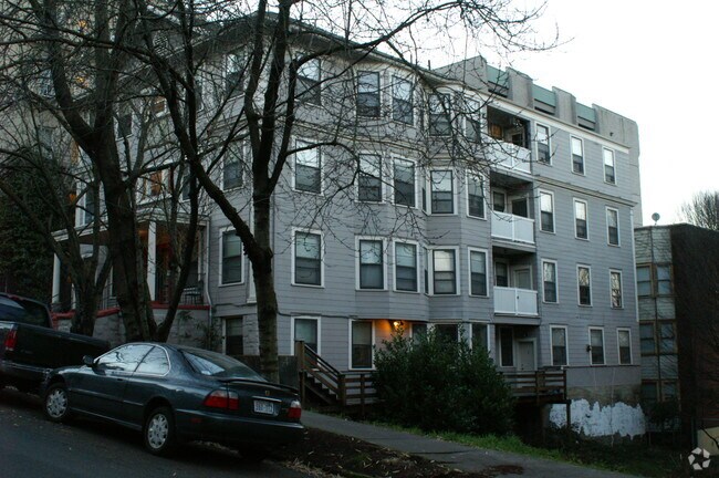 Building Photo - 1351-01PP- Yamhill Manor