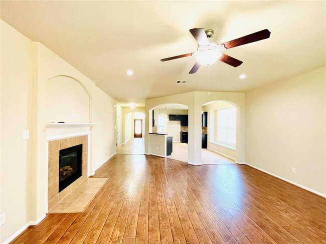Building Photo - 24814 Colonial Maple Dr