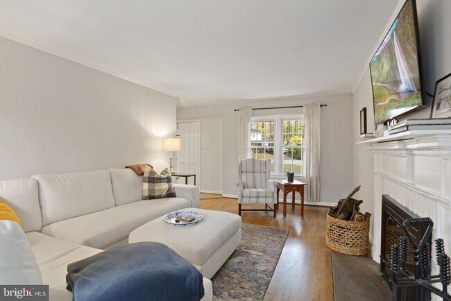 Building Photo - 4848 Red Fox Dr