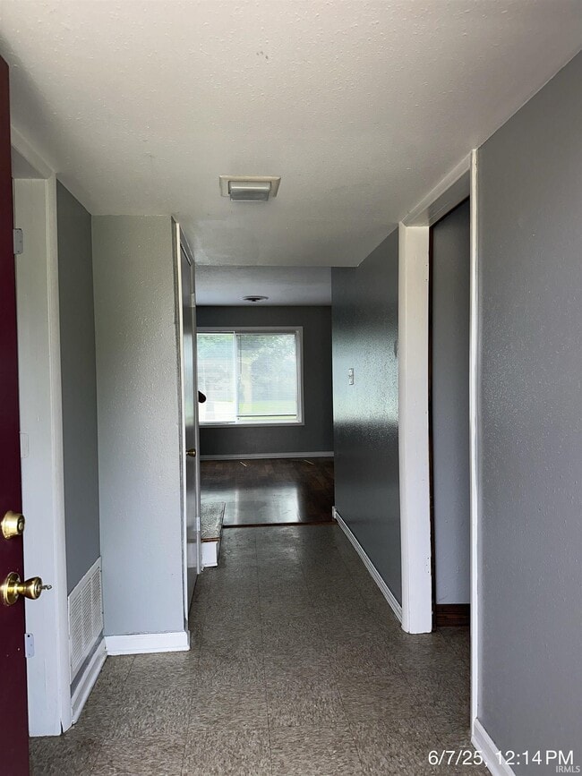 Building Photo - 41052 Gunter Ct