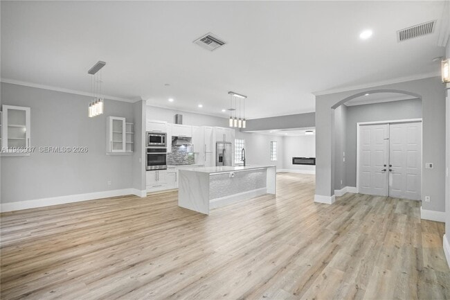 Building Photo - 4601 NW 121st Ave