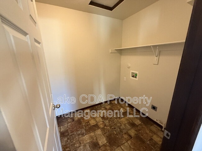 Building Photo - 2938 E Thrush