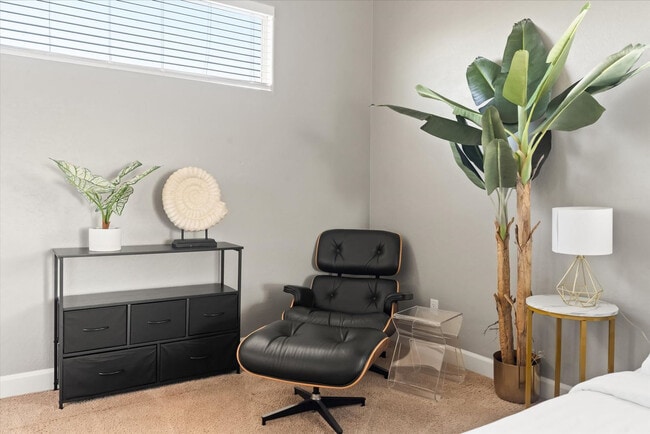 Building Photo - 6708 E Calle de Las Estrellas Rd