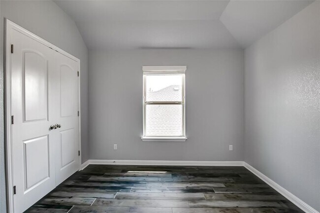 Building Photo - 2723 Enza Ct