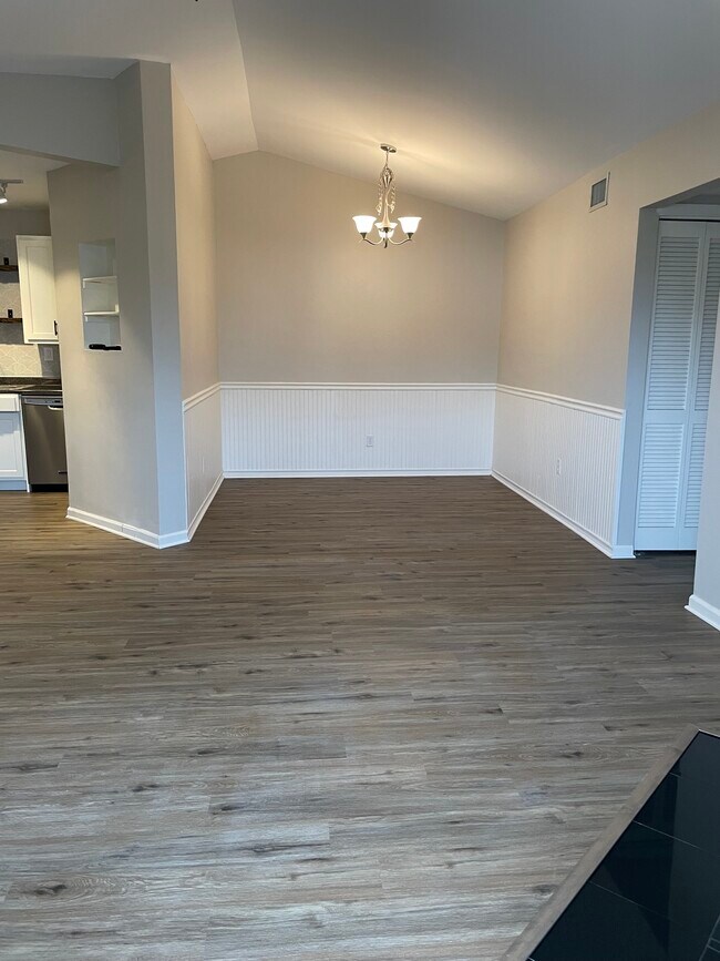 Building Photo - 5223 Breezewood Arch