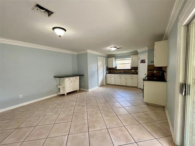 Building Photo - 5517 Rio Sabinas St