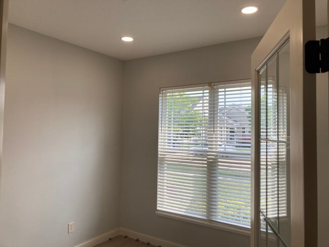 Building Photo - 6762 Bigerton Bend