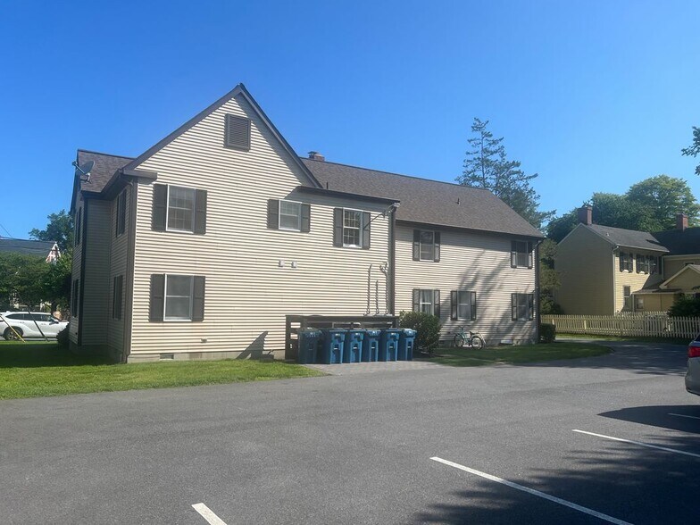 Building Photo - 100 MULBERRY