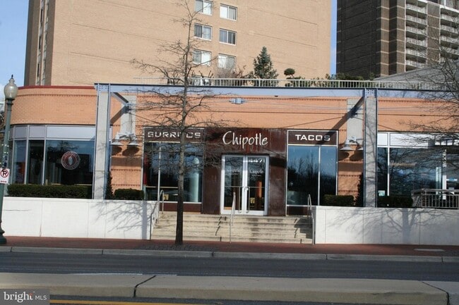 Building Photo - 4601 N Park Ave