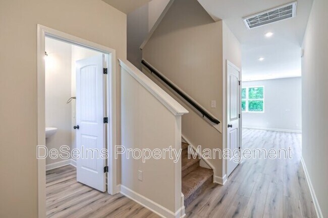 Building Photo - 3022 Chance Ct