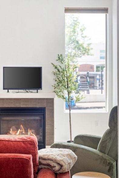 Building Photo - 1607 NW Davis St