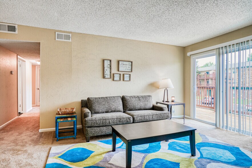 Ashford Place Apartments 2190 Memorial Dr Clarksville TN 37043