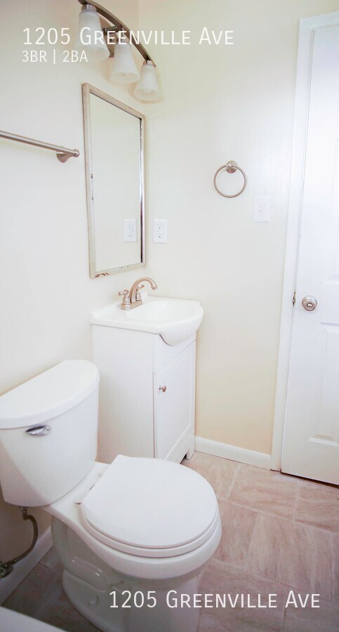 Building Photo - 1205 Greenville Ave