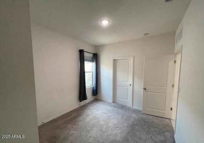 Building Photo - 19142 W Elm St