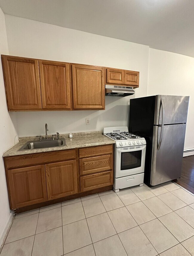 Building Photo - 89 Belmont Ave