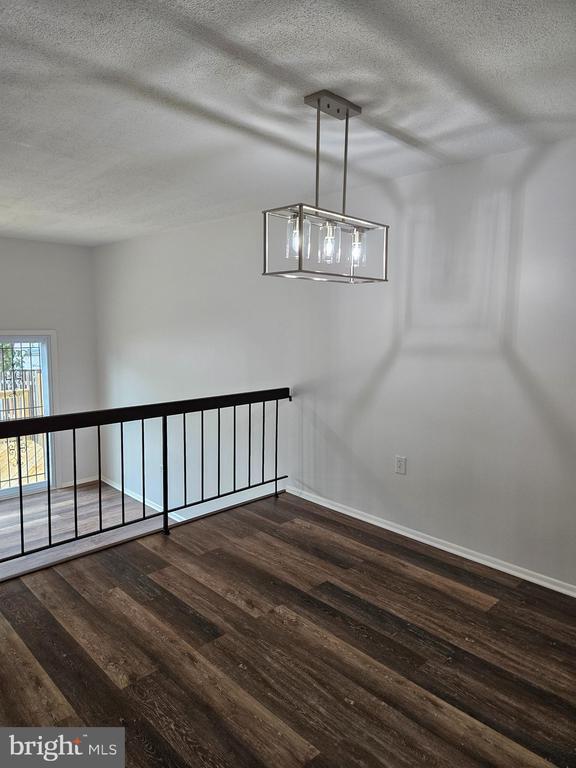 Building Photo - 6322 Bentham Ct