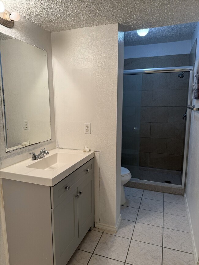 Building Photo - 3323 Big Horn Ct