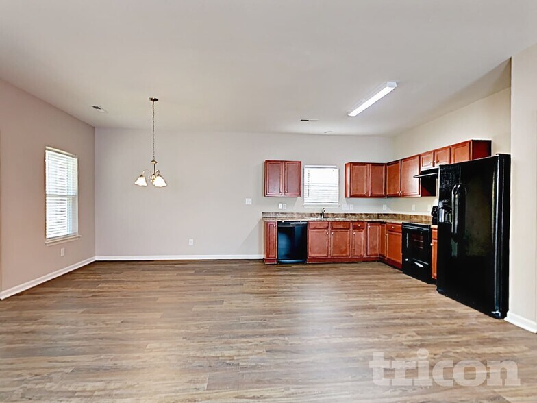 Building Photo - 917 Leatherstone Ln