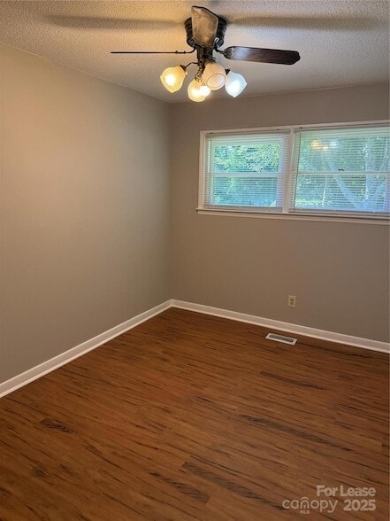 Building Photo - 109 Pine Inn Dr