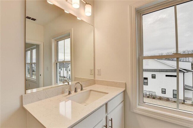 Building Photo - 5428 Howington Ct