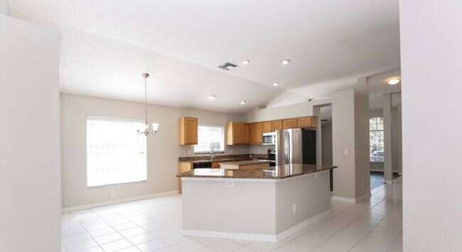 Building Photo - 1505 Scotch Pine Dr