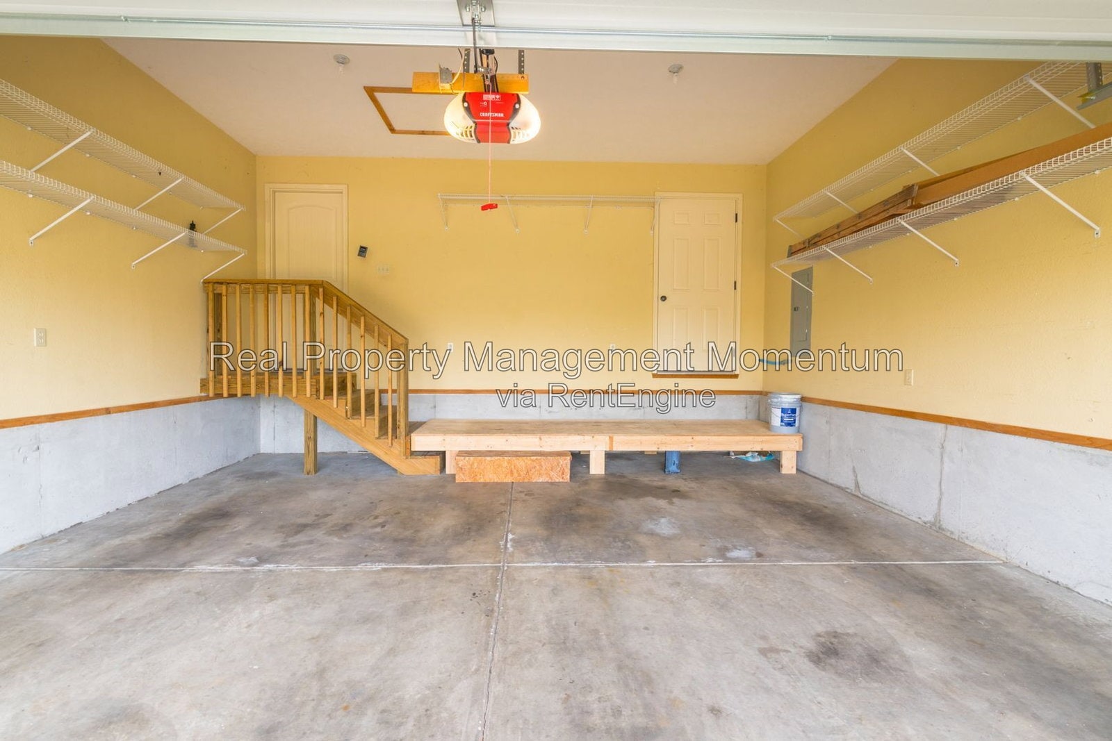 Building Photo - 732 E Gallup Hill Rd