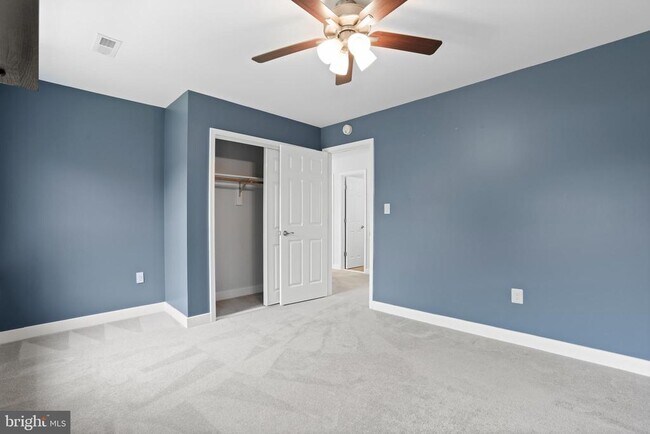 Building Photo - 4001 Mossy Bank Ln
