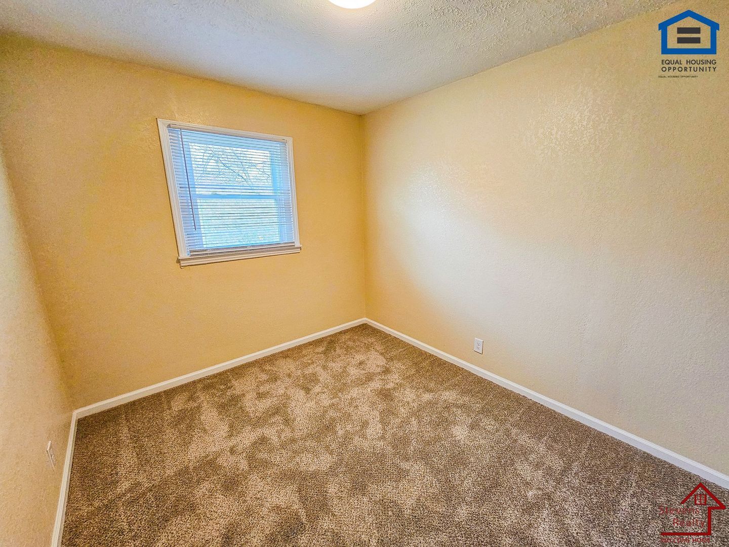 Building Photo - 1936 Bouton Bend