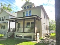 Building Photo - 1018 S Maple Ave