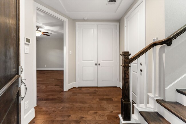 Building Photo - 2720 Church Wood Dr