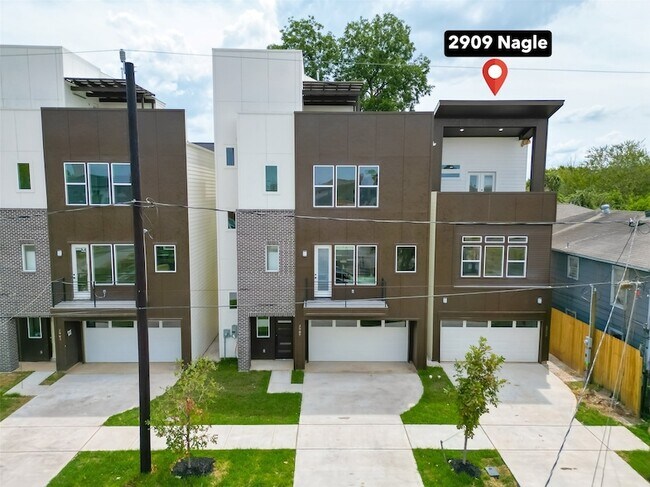 Building Photo - 2909 Nagle St