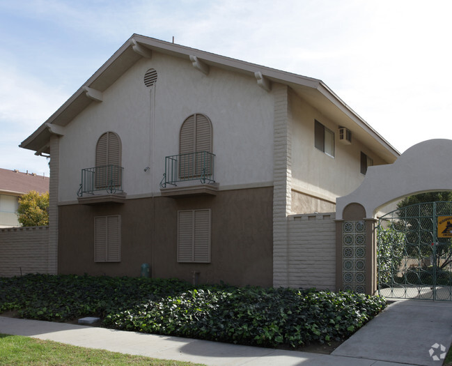 Building Photo - Casa De Jerardo