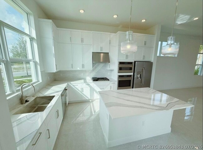 Building Photo - 5066 Lido Key Ln