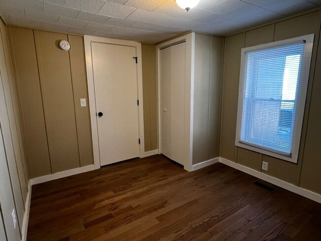 Building Photo - 11249 Orange Rd