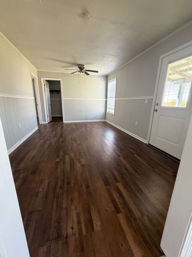 Building Photo - 00746